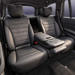 Замена задних сидений Mercedes GLS на диван от S-Class