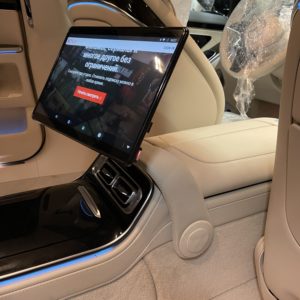 Задний монитор Mercedes GLS